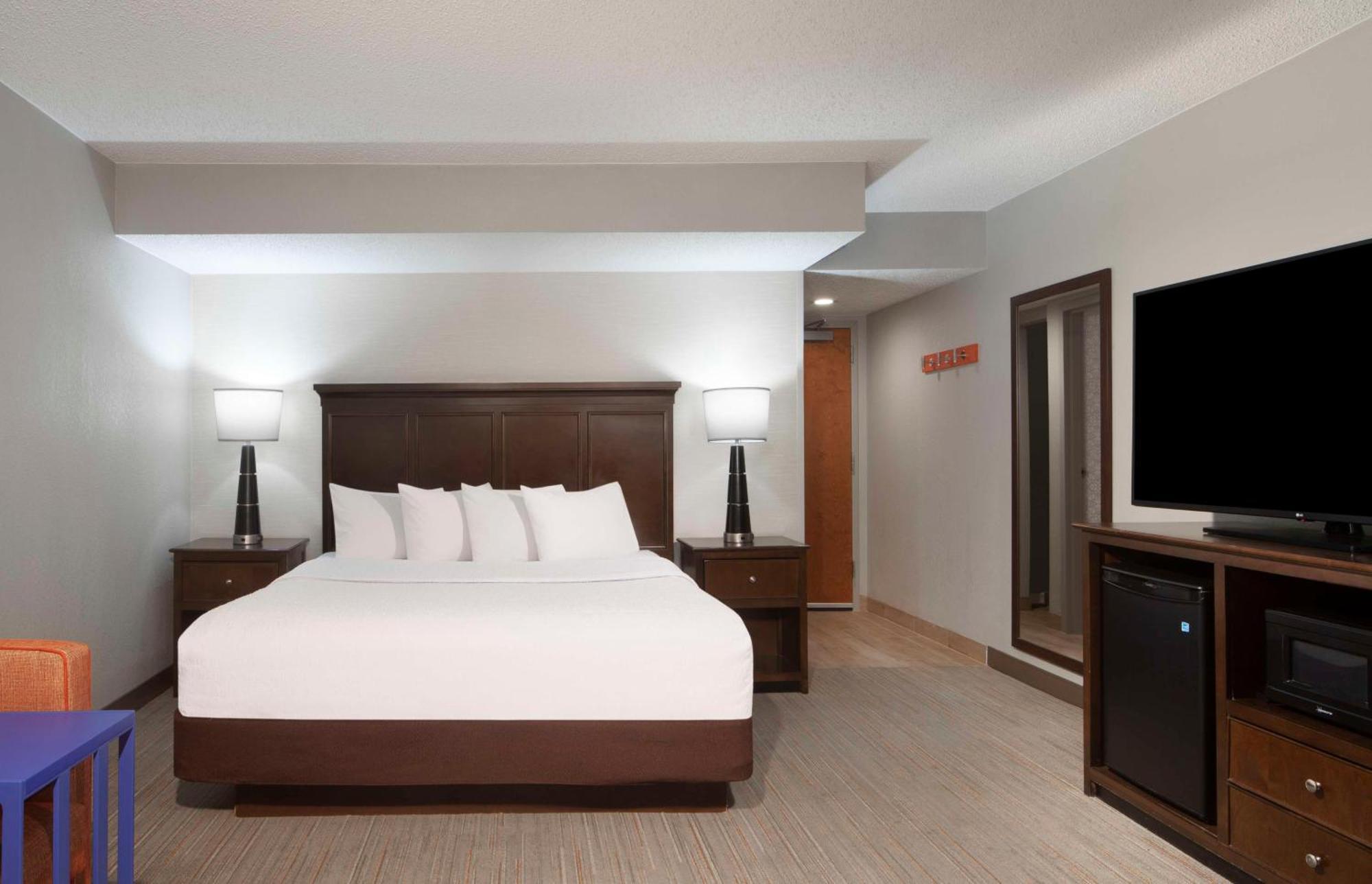 Hampton 3* Evansville